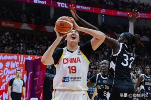 开云体育官方入口-女篮“核武”小试牛刀！张子宇7中5砍11分5板 下半场获提前轮休